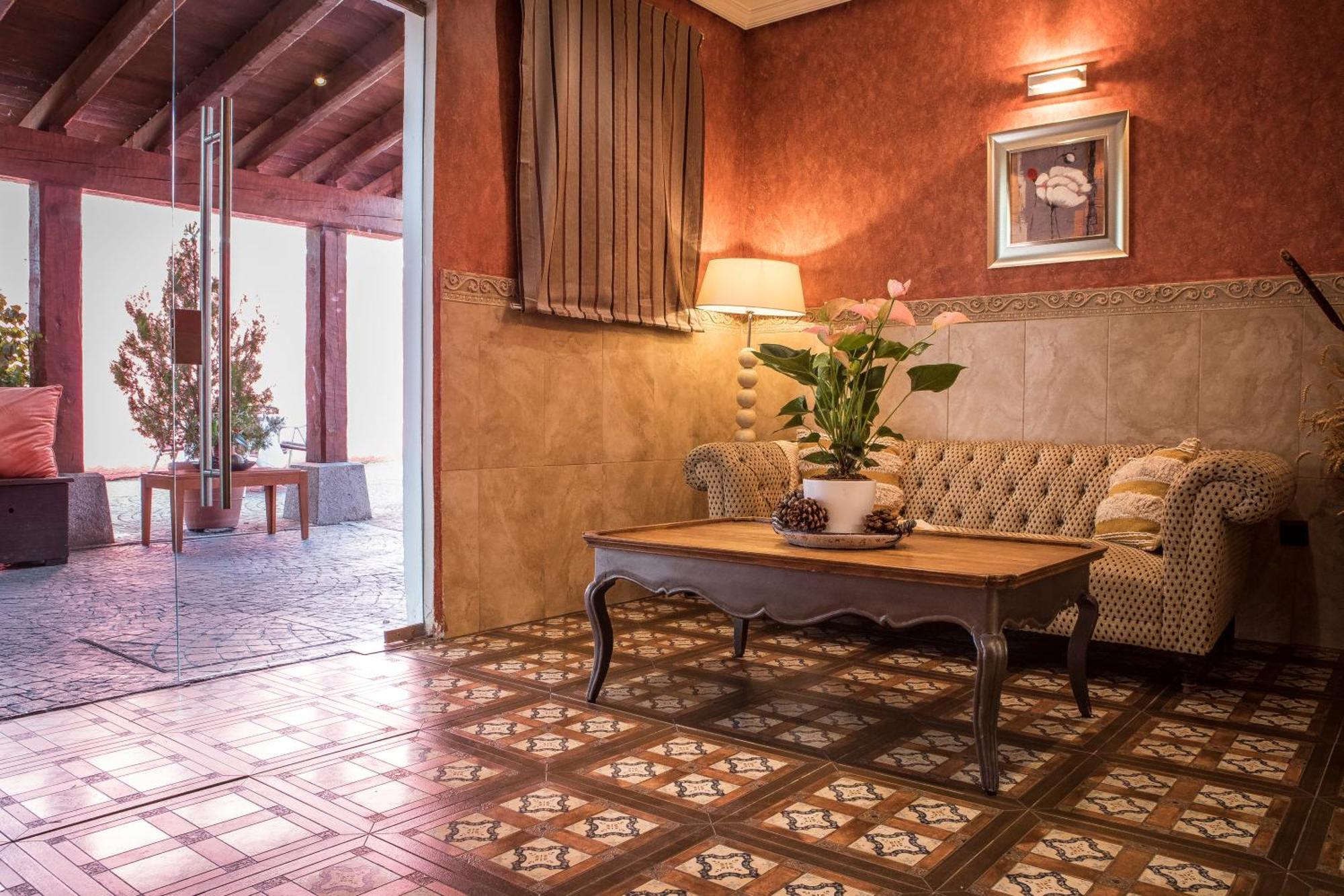 Hotel Casa Jose Diaz San Agustín de Guadalix Eksteriør bilde