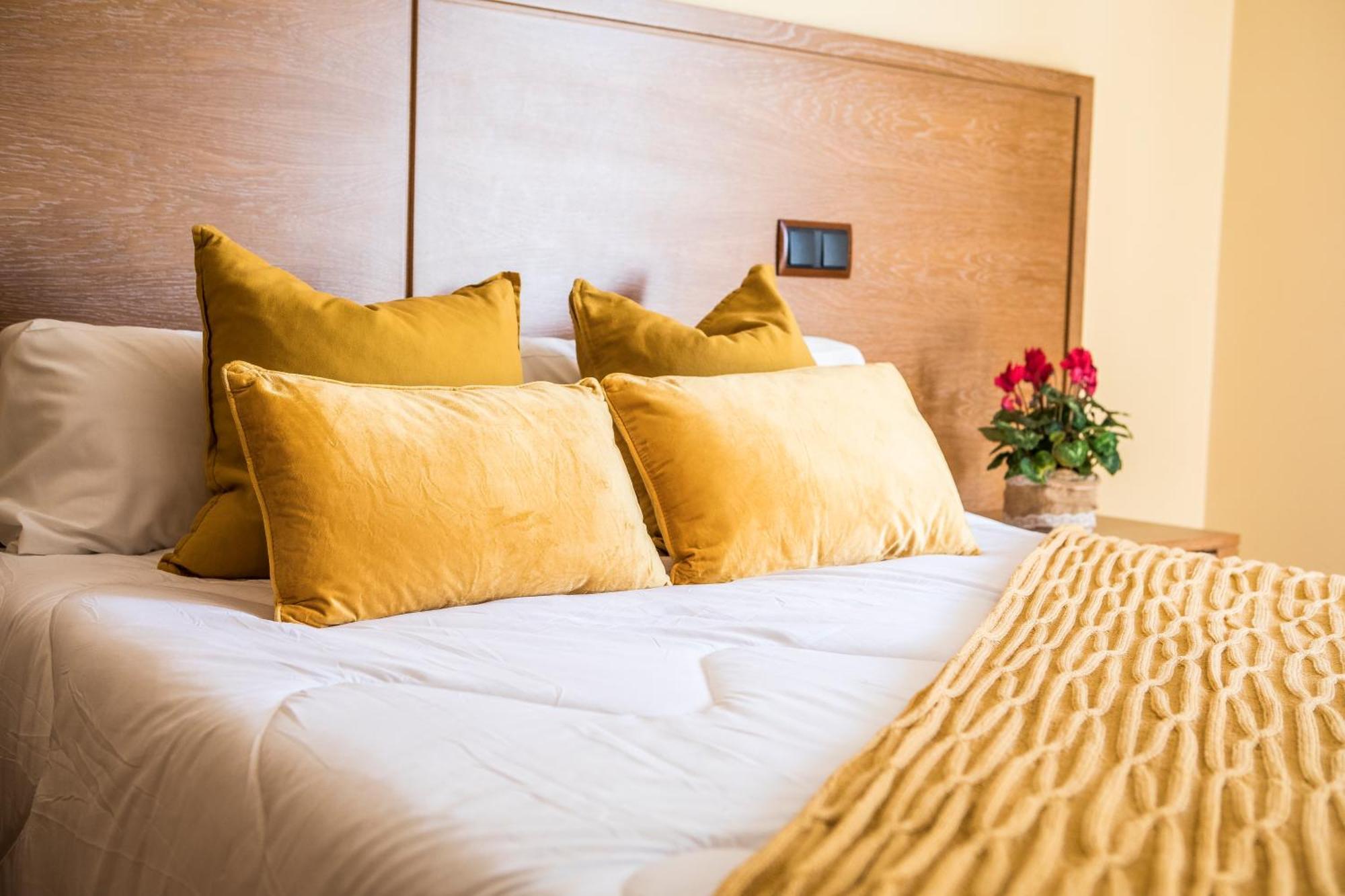 Hotel Casa Jose Diaz San Agustín de Guadalix Eksteriør bilde